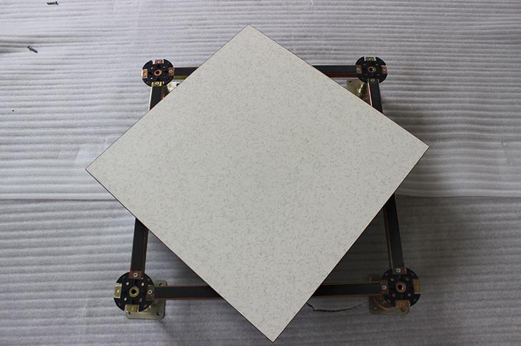 機房選用防靜電活動地板的作用有哪些？