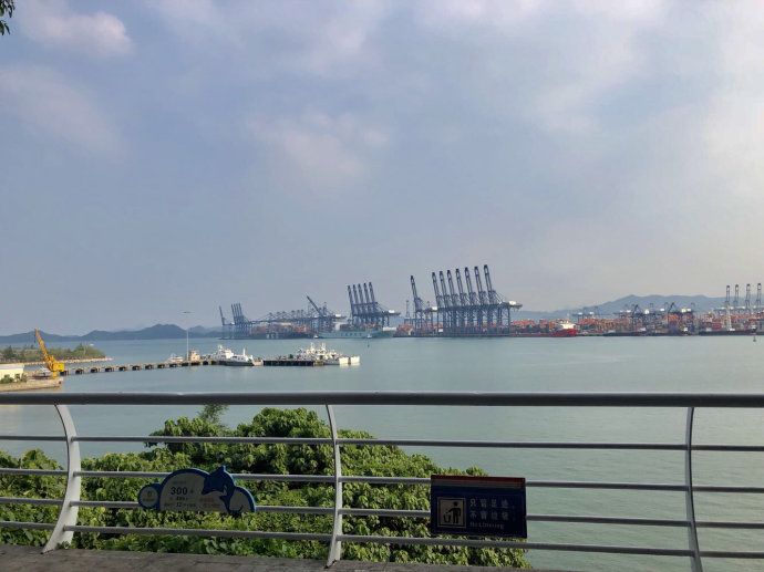 深圳市鹽田海關(guān)全鋼防靜電地板