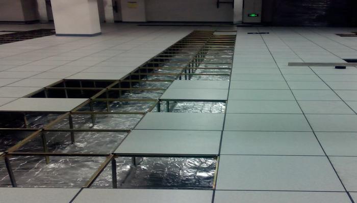 防靜電地板的鋪設(shè)