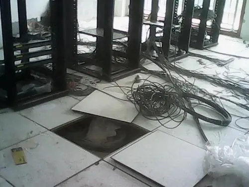 機房防靜電地板 機房防靜電地板