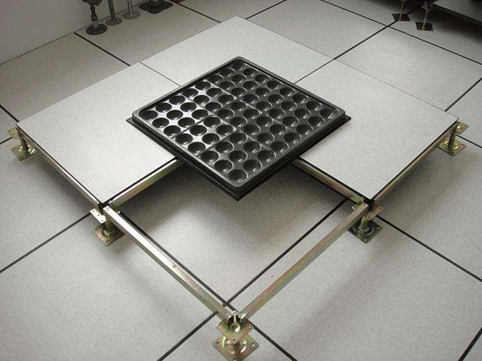 全鋼無(wú)邊防靜電地板